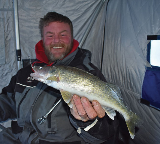 SAGINAW WALLEYES ON ICE - Robert Gwizdz