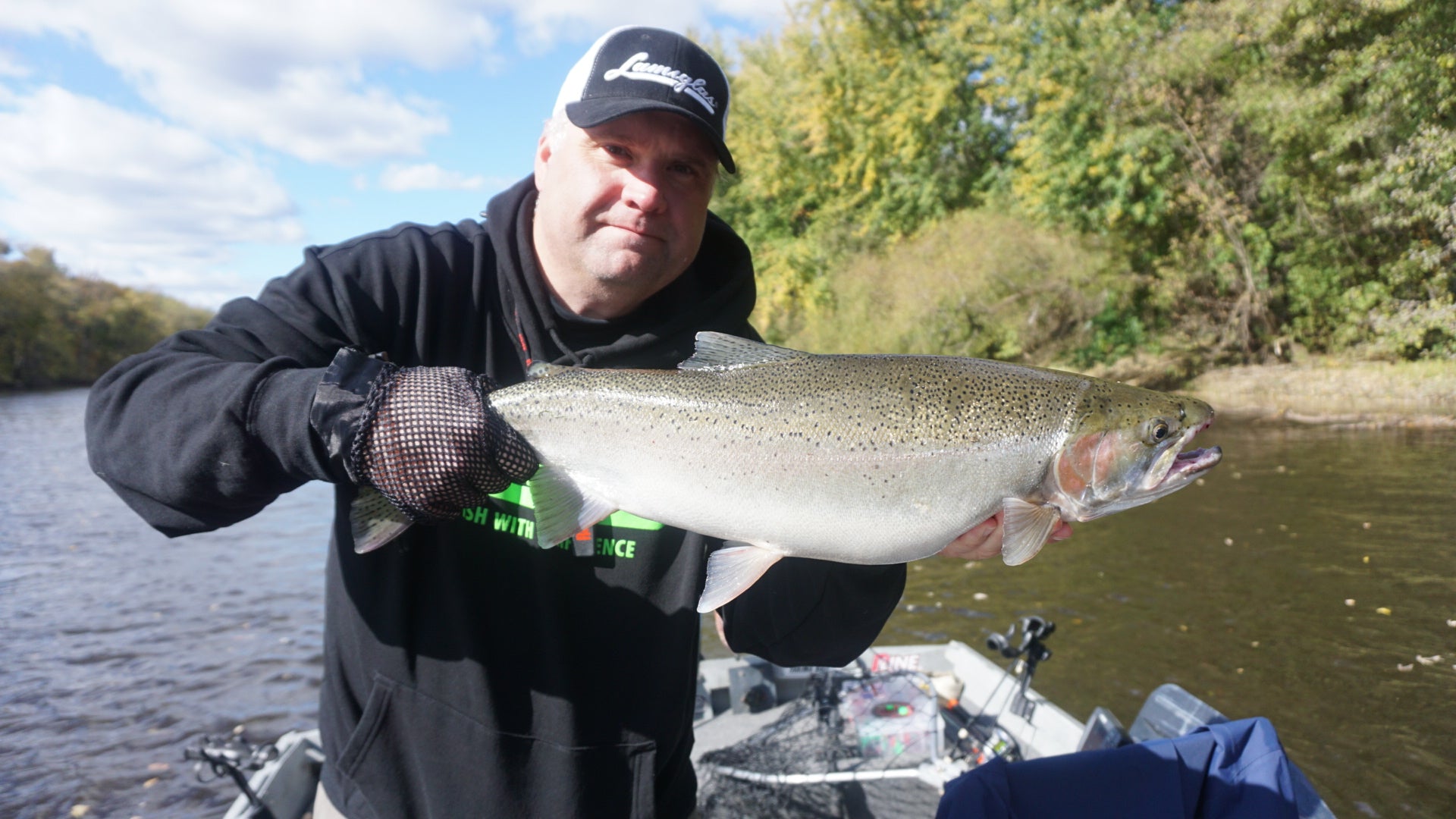 Why a small hook WINS for Great Lakes Steelhead by Roger Hinchcliff – Great  Lakes Angler